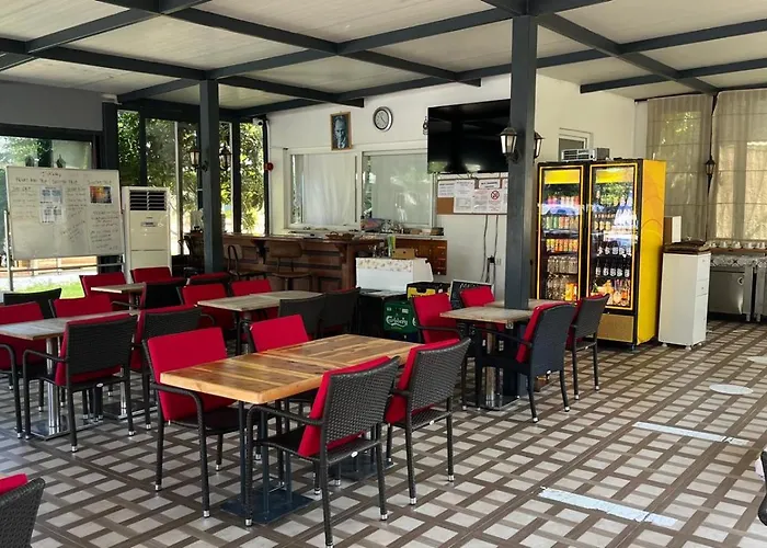 图加伊酒店 2*